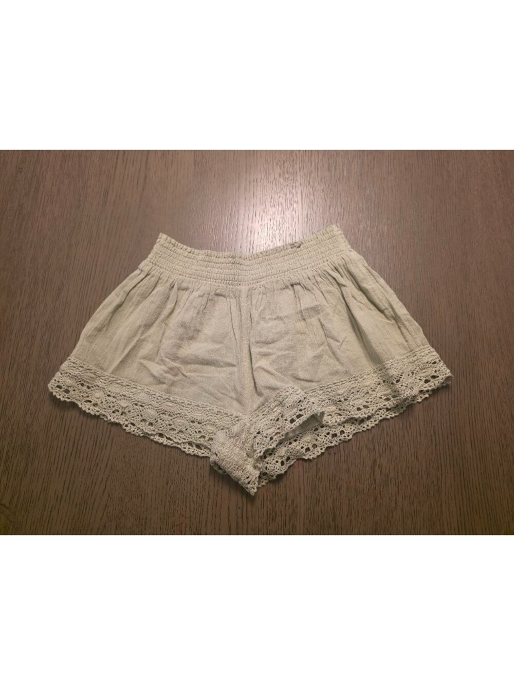 BDG Urban Outfitters Green Pull On Lace Trim Gauzy Shorts M NEW Cotton